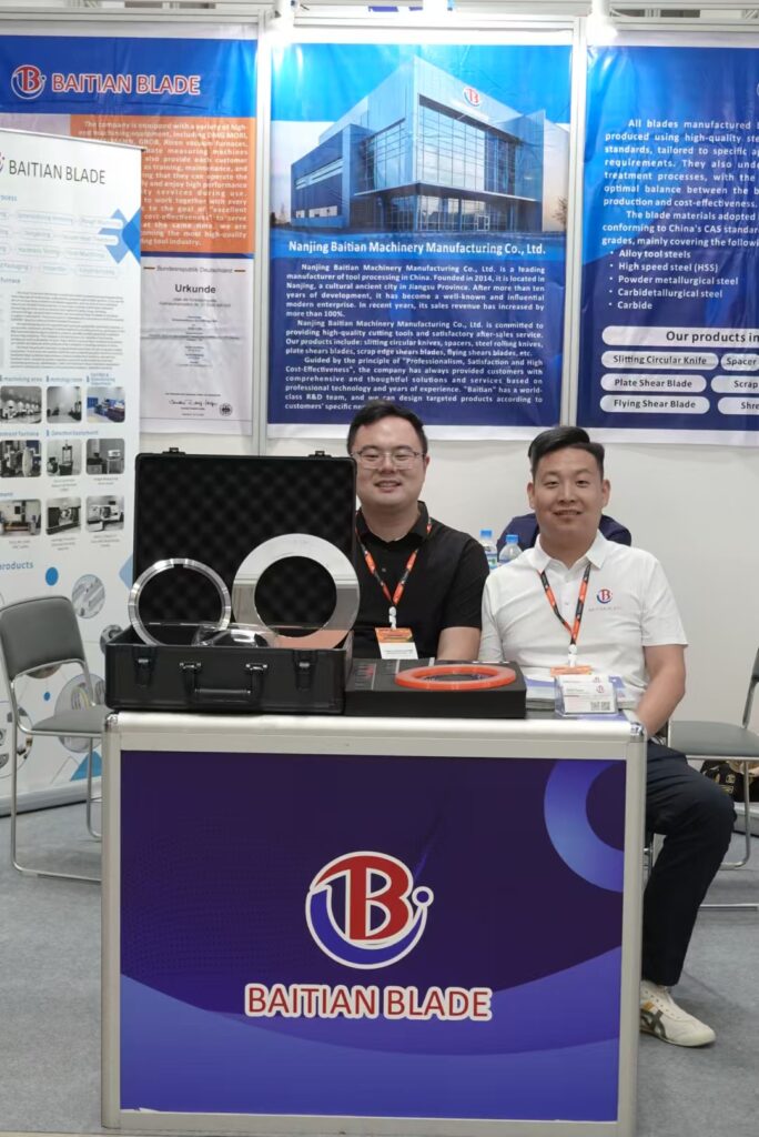 Baitian Blade team at the Vietnam machinery exhibition