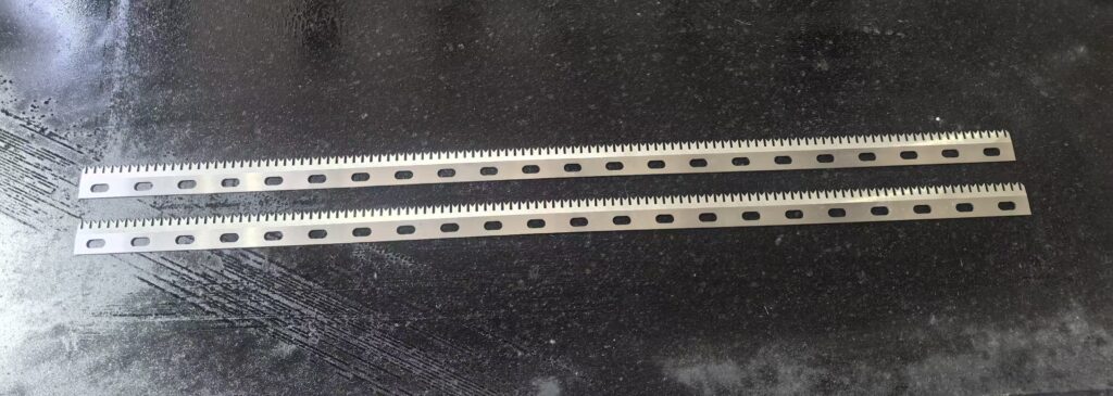 Serrated packaging blades for bag and film cutting
